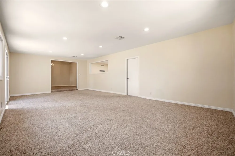 1225 W Glenmere West Covina, CA 91790