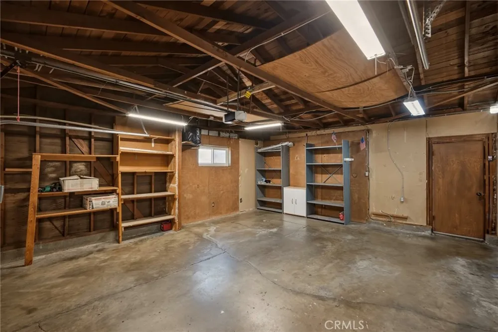 1225 W Glenmere West Covina, CA 91790