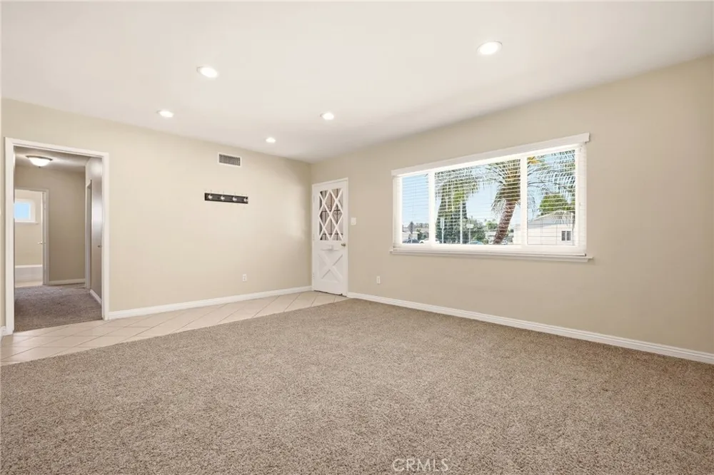 1225 W Glenmere West Covina, CA 91790