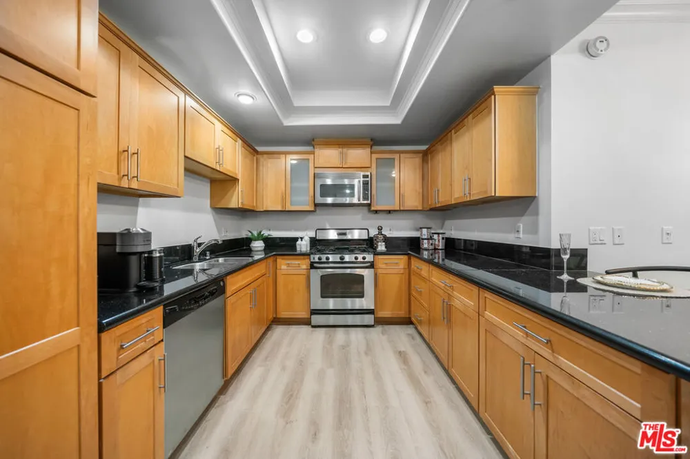 1128 S Serrano Avenue #104 Los Angeles, CA 90006