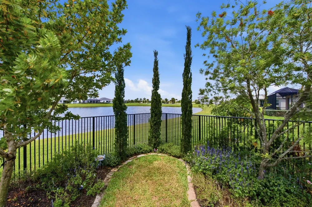 14160 Lacebark Lane Westlake, FL 33470