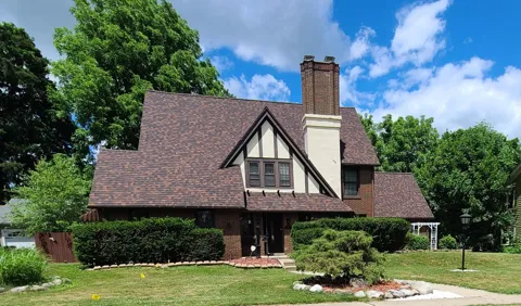 746 Oakridge Drive