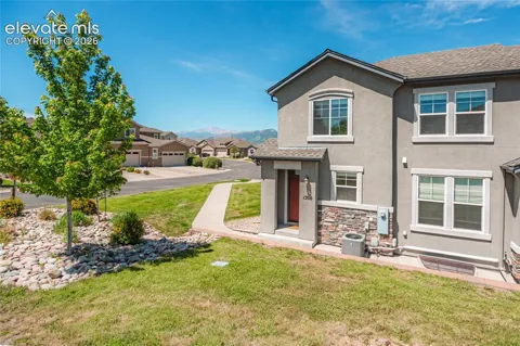 1306 Promontory Bluff View