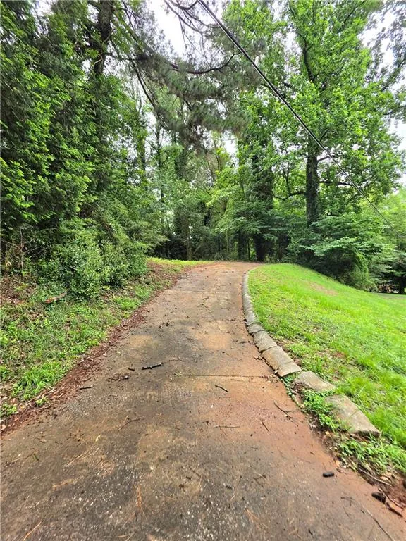 618 Simone Way Stone Mountain, GA 30087