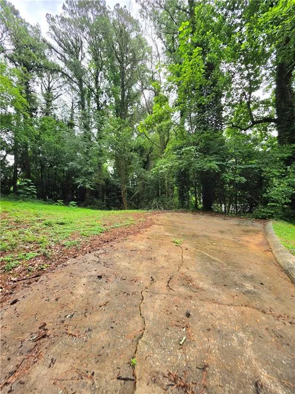 618 Simone Way Stone Mountain, GA 30087