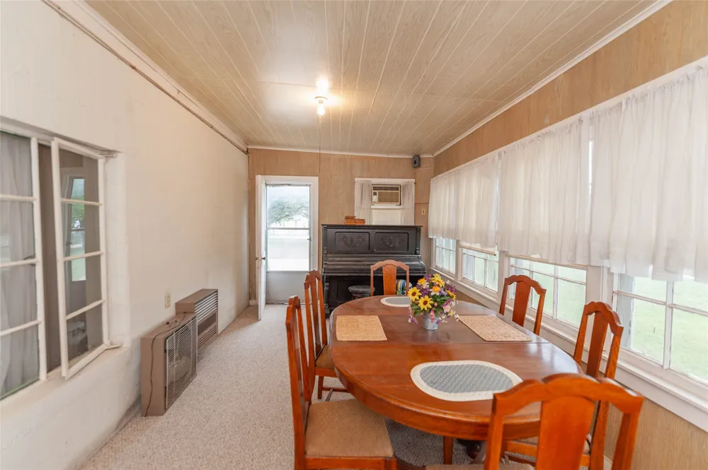 137 Center Loop Whitney, TX 76692