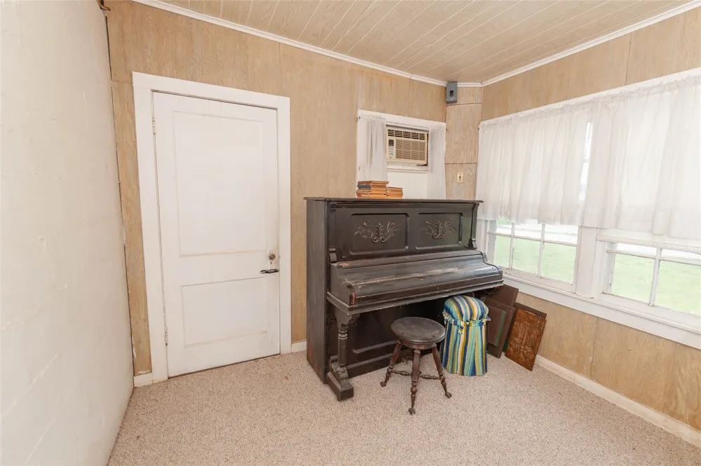 137 Center Loop Whitney, TX 76692