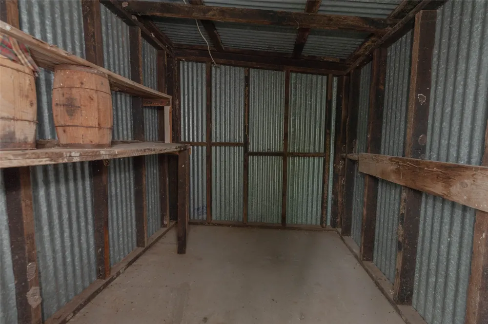 137 Center Loop Whitney, TX 76692