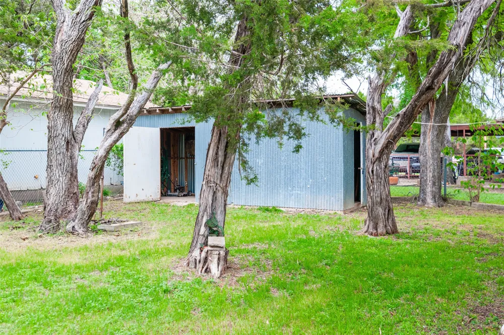 137 Center Loop Whitney, TX 76692