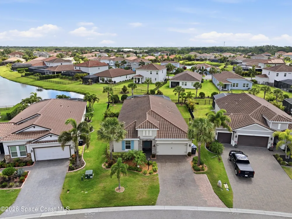 13212 Saw Palm Creek Trail Bradenton, FL 34211