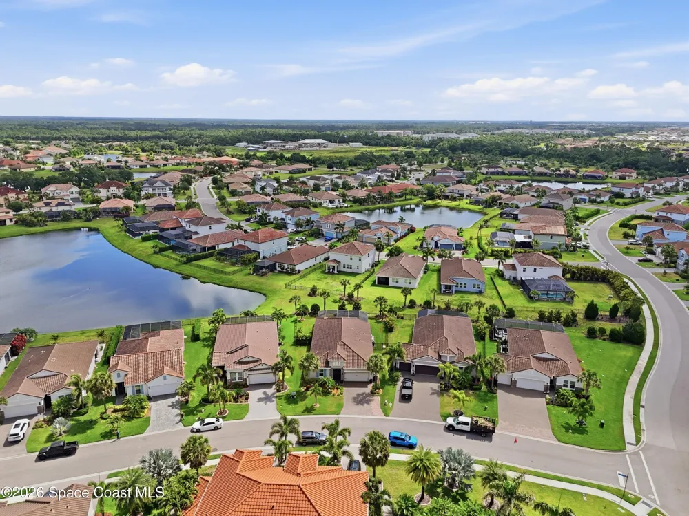 13212 Saw Palm Creek Trail Bradenton, FL 34211
