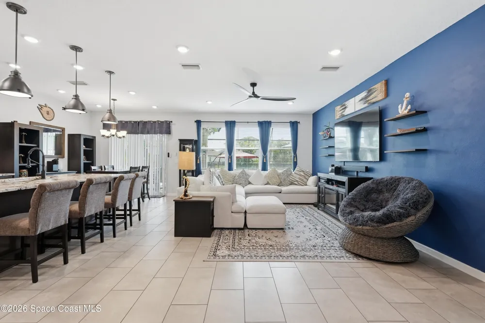 13212 Saw Palm Creek Trail Bradenton, FL 34211