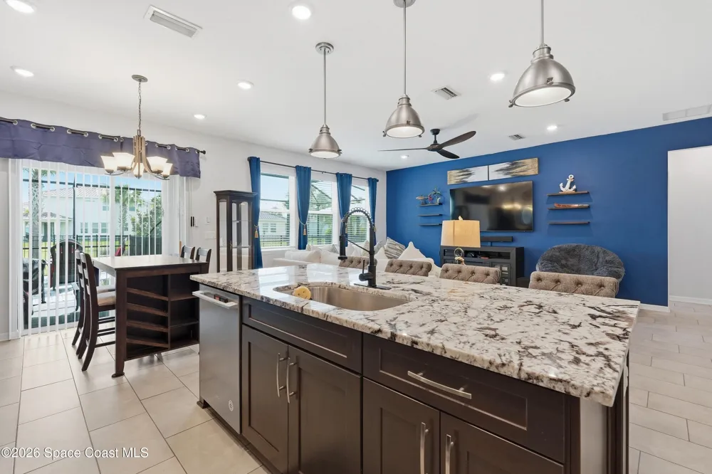 13212 Saw Palm Creek Trail Bradenton, FL 34211