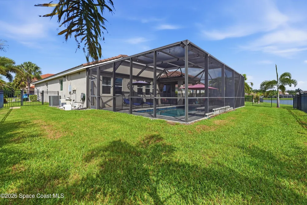 13212 Saw Palm Creek Trail Bradenton, FL 34211