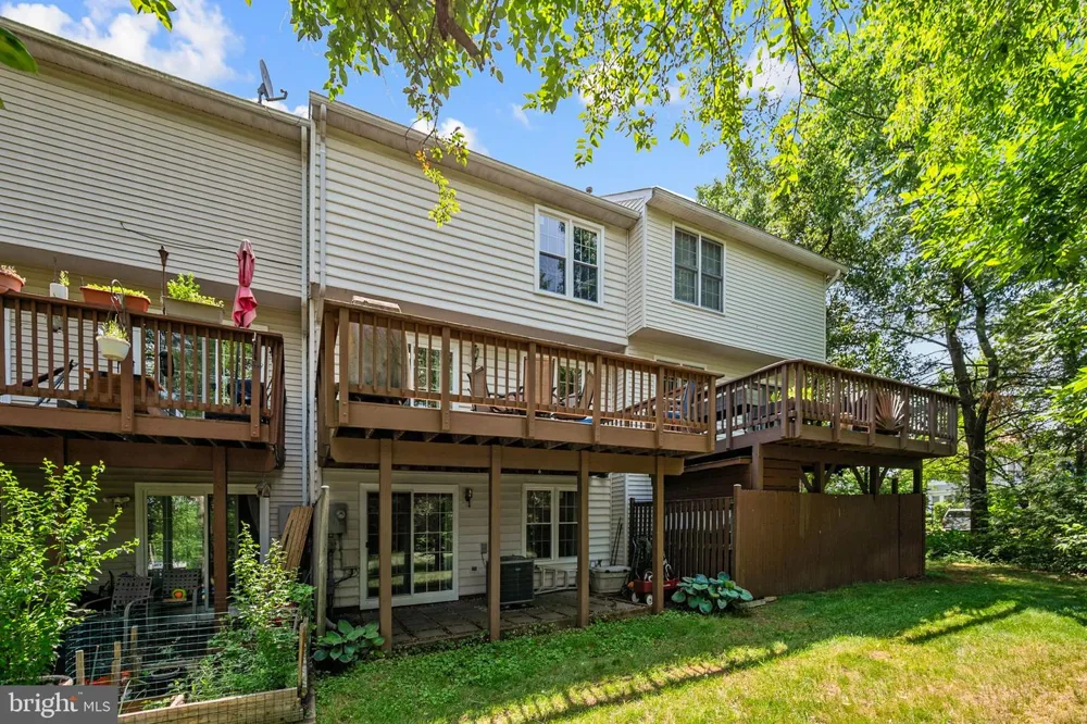 14519 SULLY LAKE COURT Centreville, VA 20120