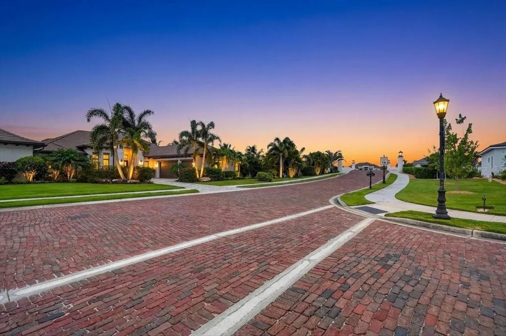 11404 HARBOURSIDE LANE Parrish, FL 34219