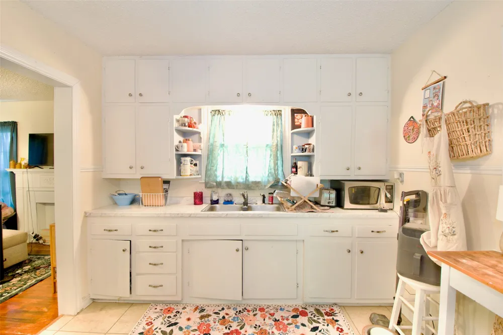 2224 Live Oak Avenue Waco, TX 76708