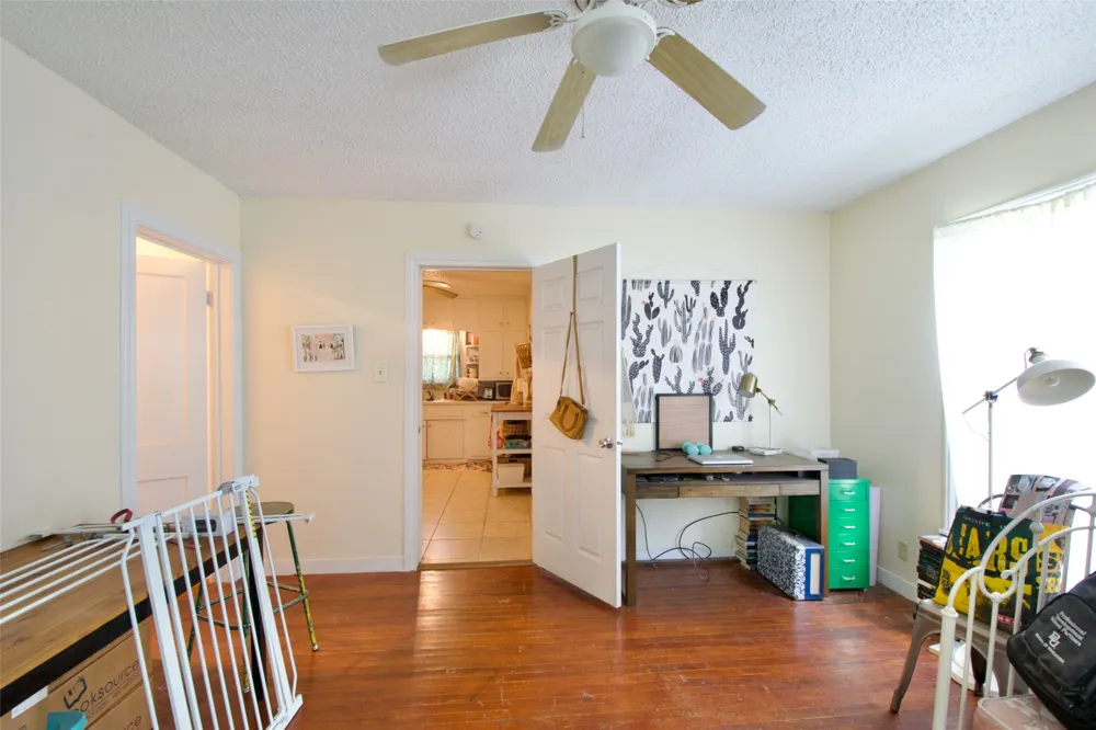 2224 Live Oak Avenue Waco, TX 76708