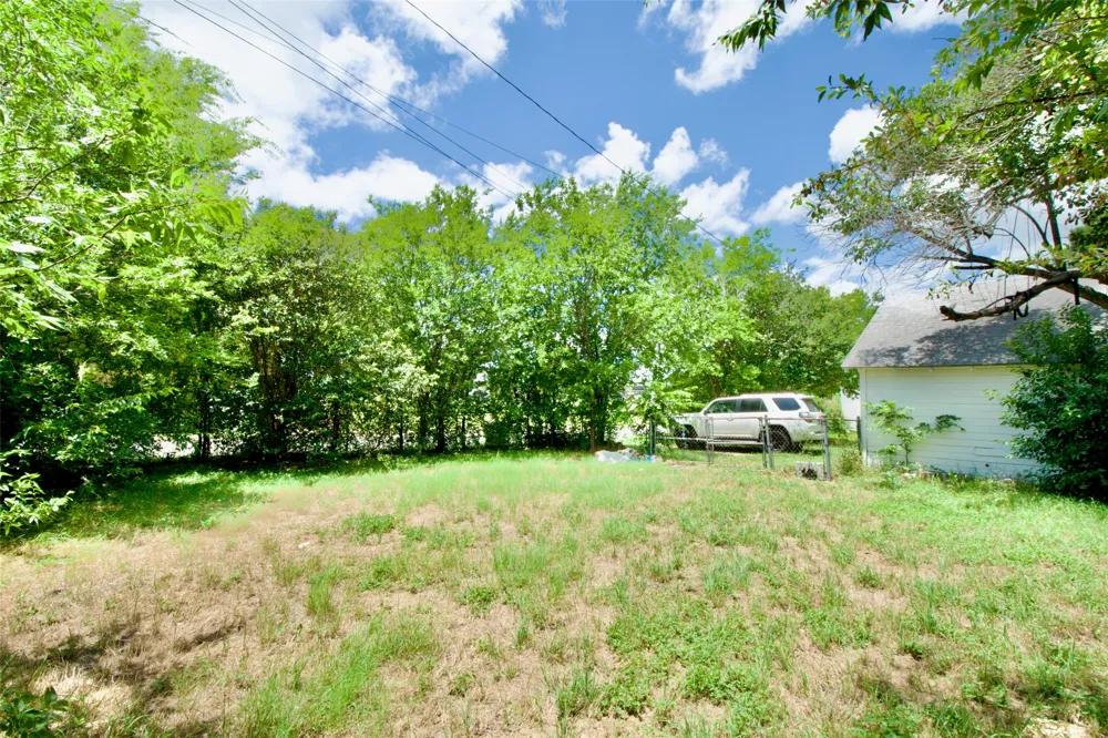 2224 Live Oak Avenue Waco, TX 76708