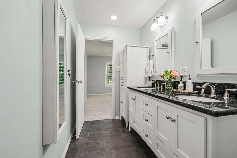 15703 Maple Manor Drive Houston, TX 77095