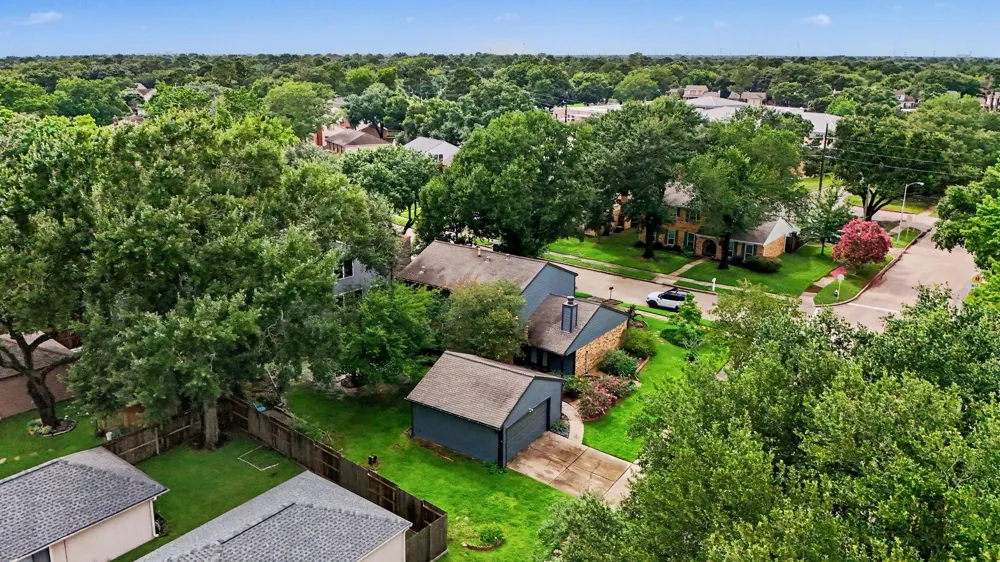 15703 Maple Manor Drive Houston, TX 77095