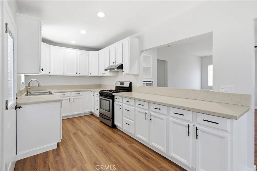 5034 W 130th Hawthorne, CA 90250