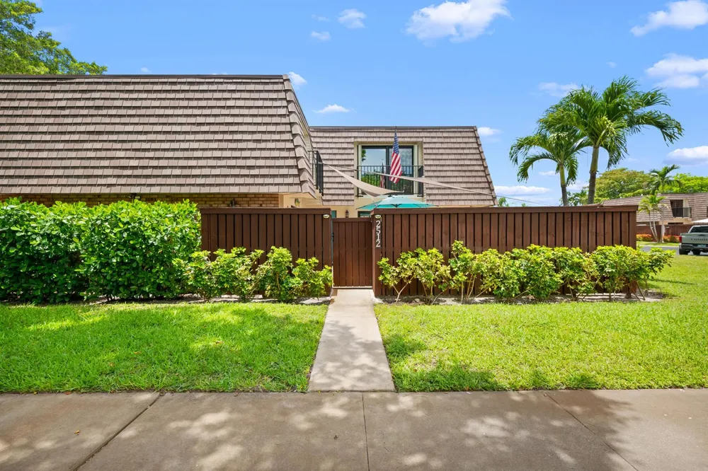 2512 SW 15th Street Deerfield Beach, FL 33442