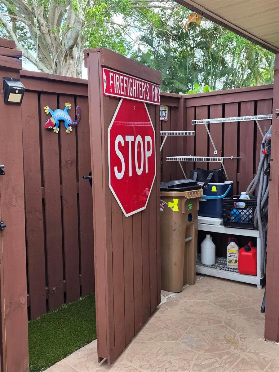 2512 SW 15th Street Deerfield Beach, FL 33442