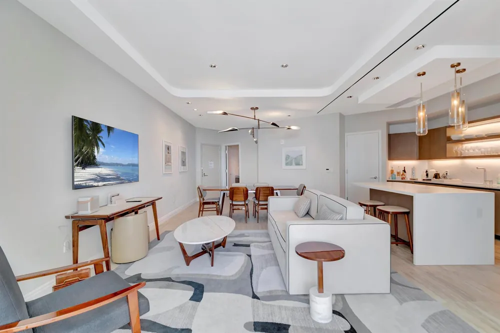 525 Fort Lauderdale Beach Boulevard #1605 Fort Lauderdale, FL 33304