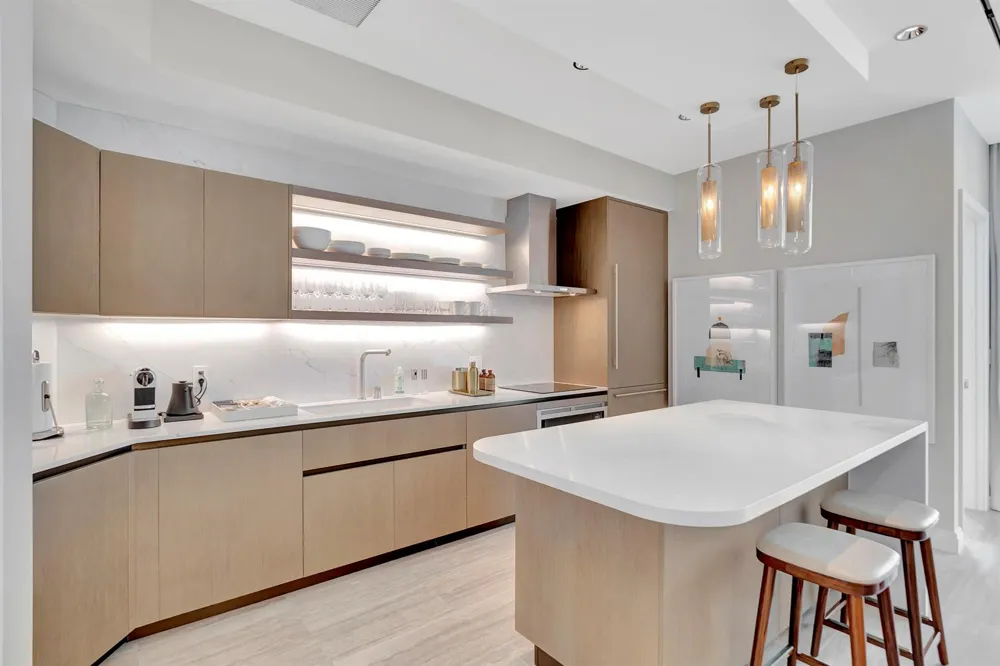 525 Fort Lauderdale Beach Boulevard #1605 Fort Lauderdale, FL 33304