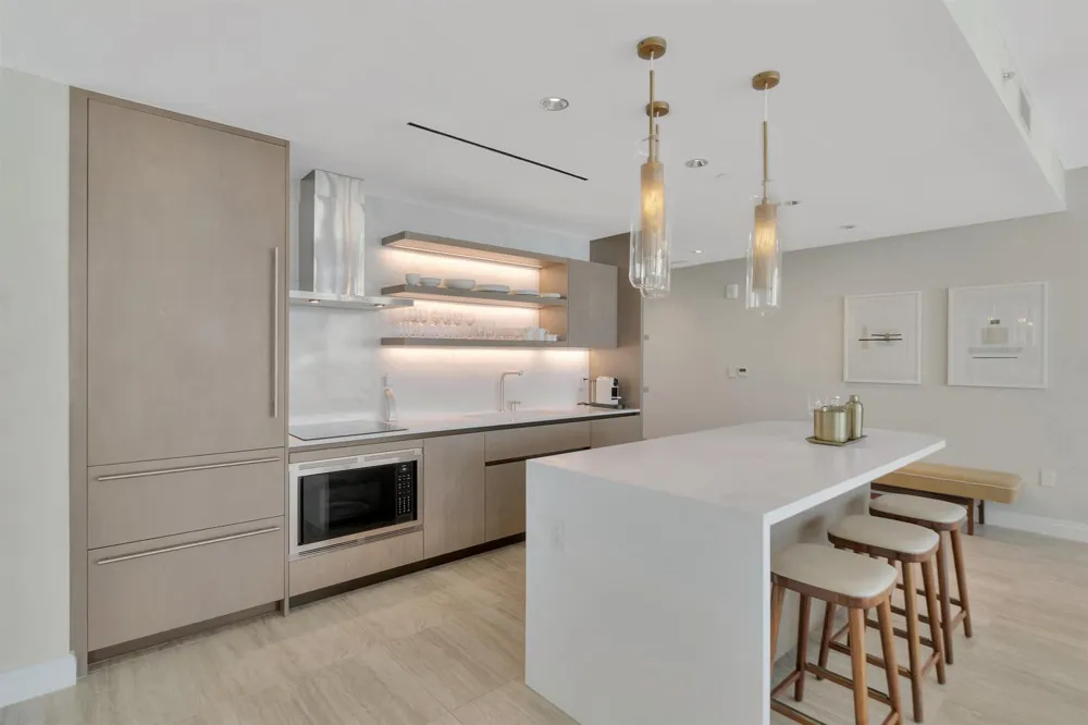 525 Fort Lauderdale Beach Boulevard #602 Fort Lauderdale, FL 33304