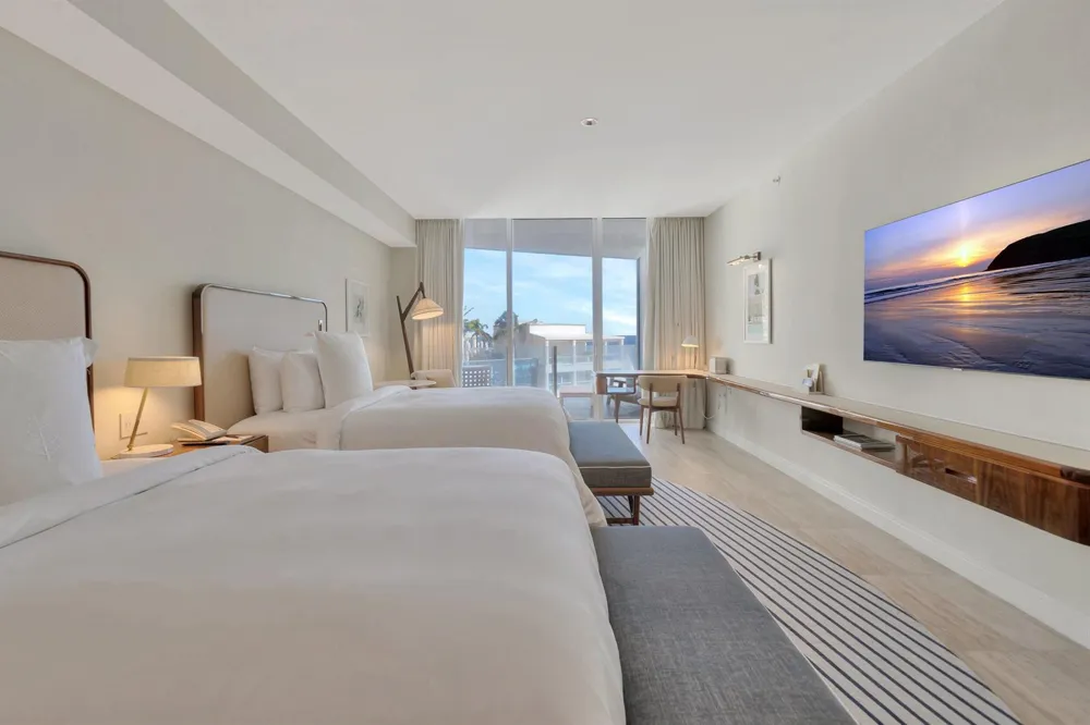 525 Fort Lauderdale Beach Boulevard #602 Fort Lauderdale, FL 33304