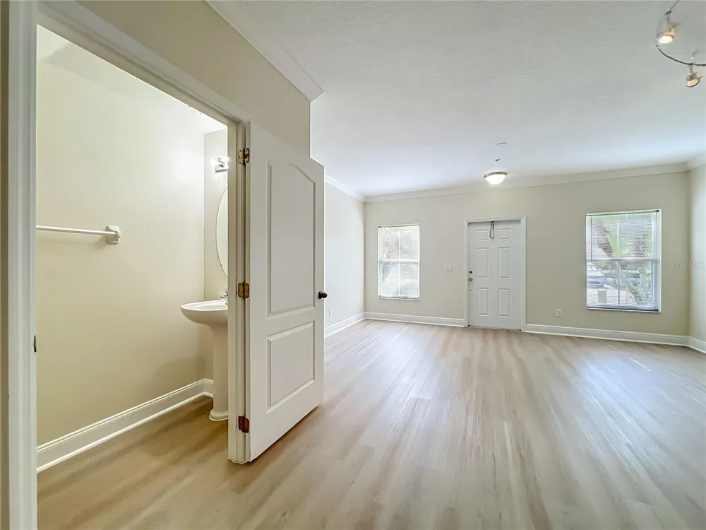 13232 DANIELS LANDING CIRCLE Winter Garden, FL 34787