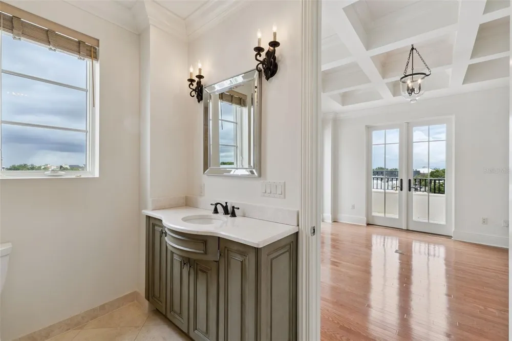 140 E MORSE BOULEVARD #J Winter Park, FL 32789