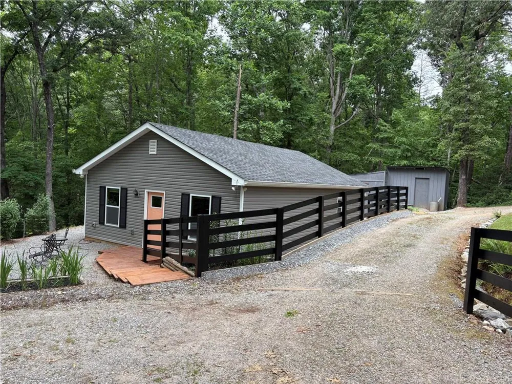 312 Aurum Hill Drive Cleveland, GA 30528