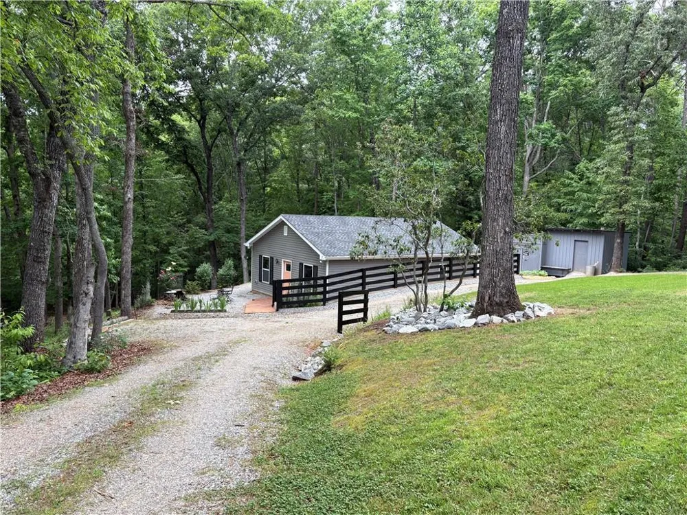 312 Aurum Hill Drive Cleveland, GA 30528