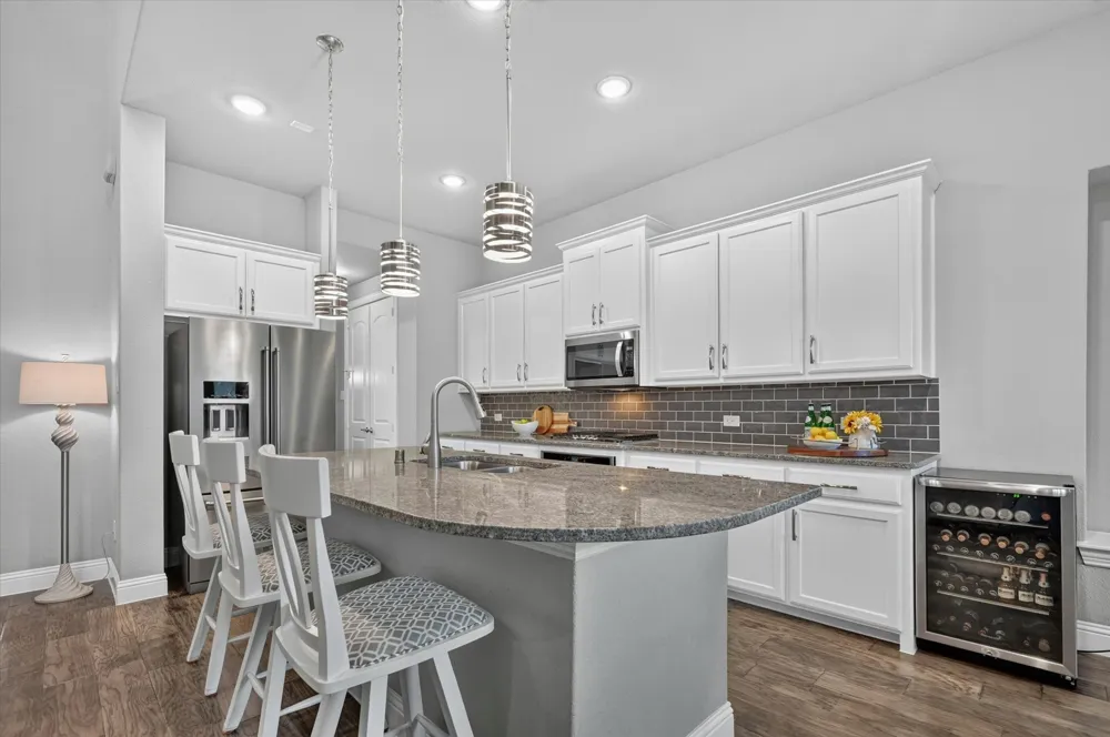 1812 Briscoe Drive Lantana, TX 76226
