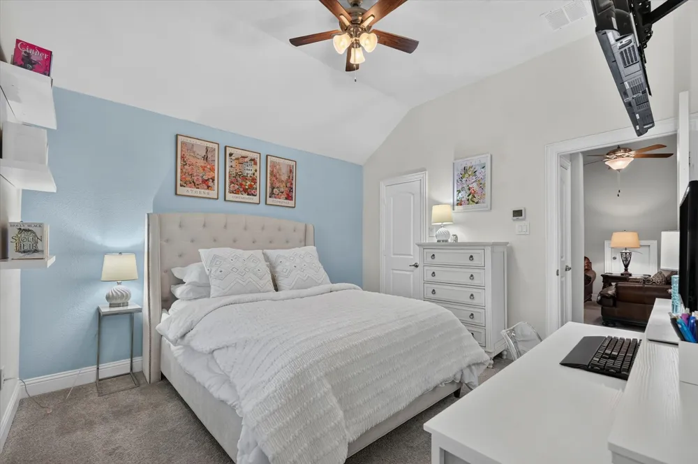 1812 Briscoe Drive Lantana, TX 76226