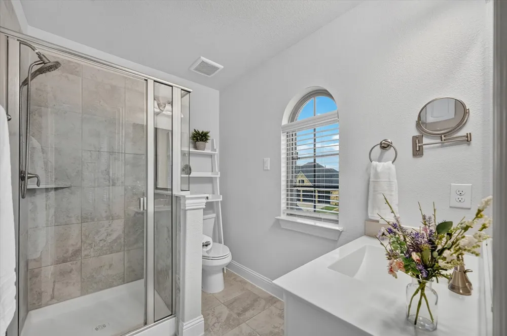 1812 Briscoe Drive Lantana, TX 76226