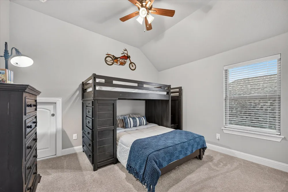 1812 Briscoe Drive Lantana, TX 76226