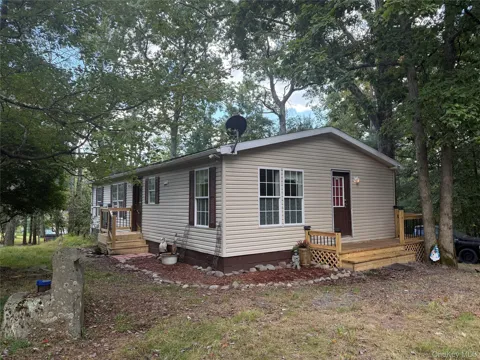 35 Oneida Trail