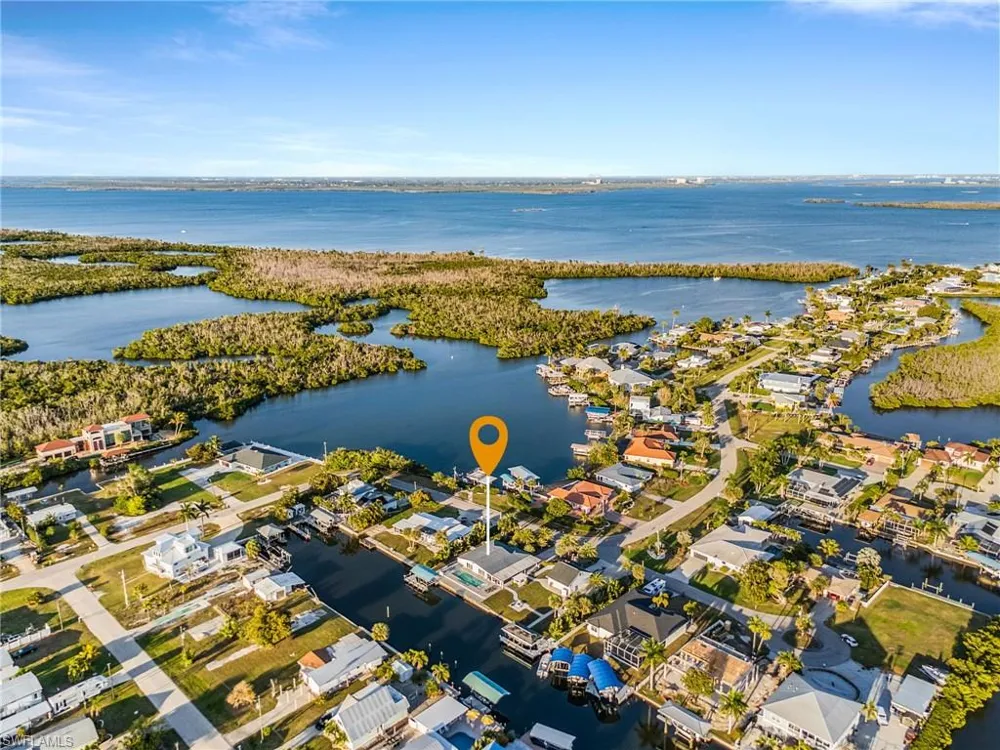 2823 8th Avenue St. James City, FL 33956