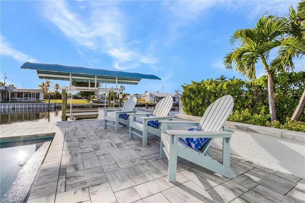 2823 8th Avenue St. James City, FL 33956