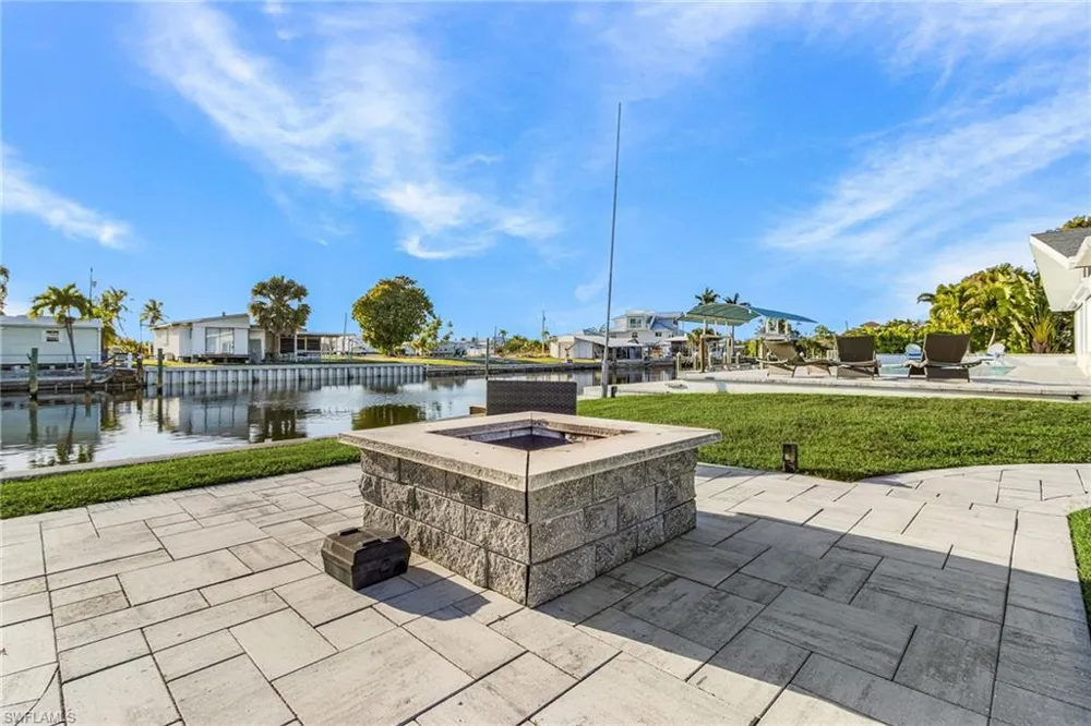 2823 8th Avenue St. James City, FL 33956