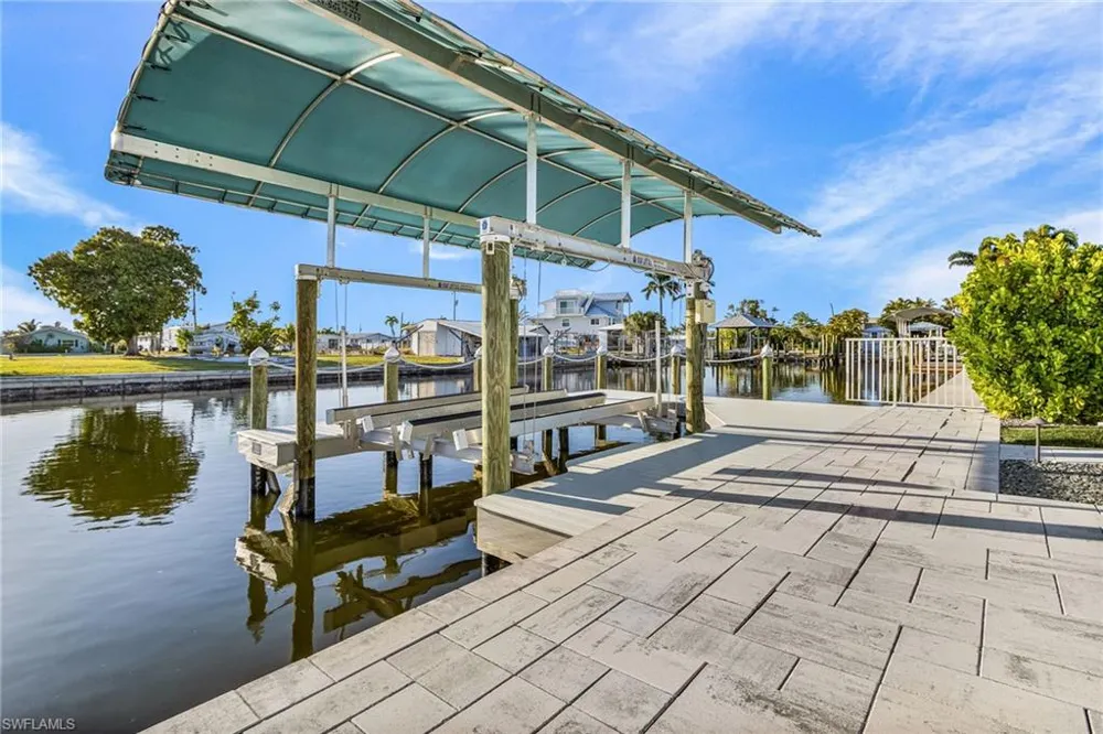 2823 8th Avenue St. James City, FL 33956