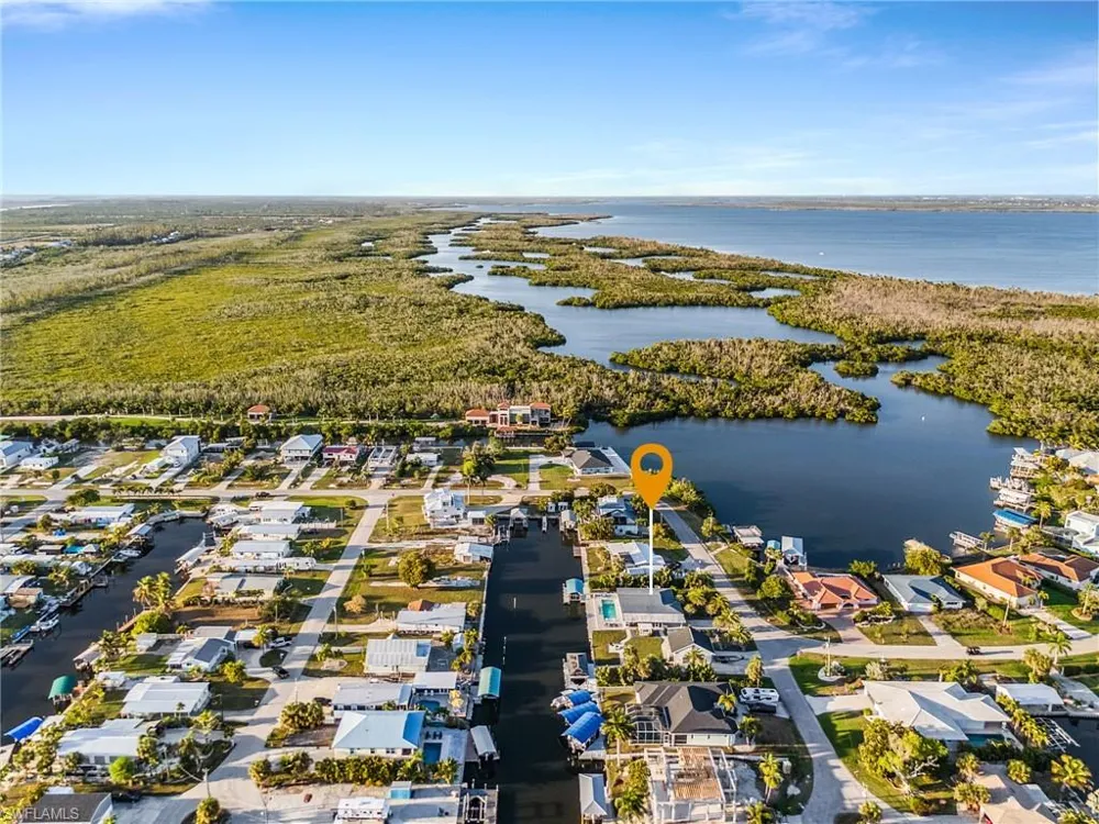 2823 8th Avenue St. James City, FL 33956