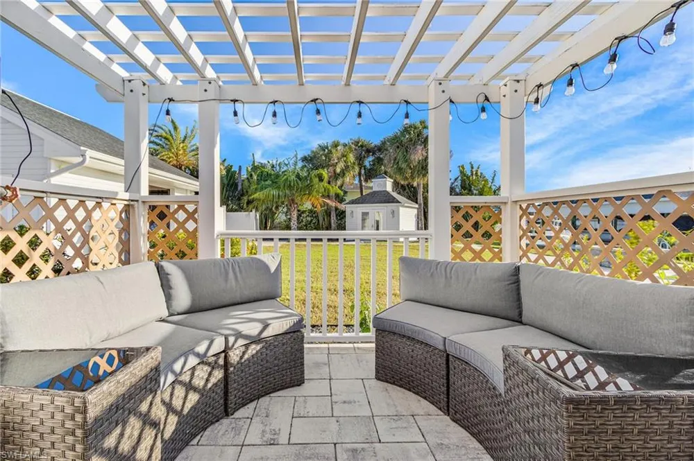 2823 8th Avenue St. James City, FL 33956