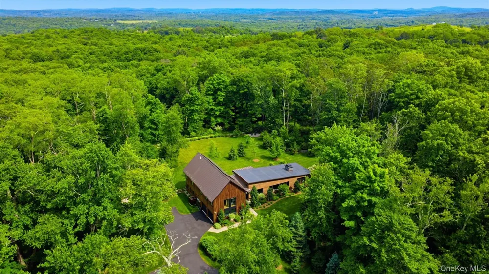 44 Woodlands Trail Clinton Corners, NY 12514