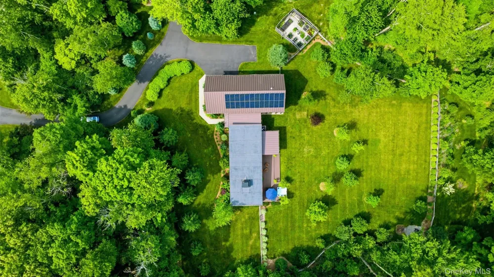 44 Woodlands Trail Clinton Corners, NY 12514