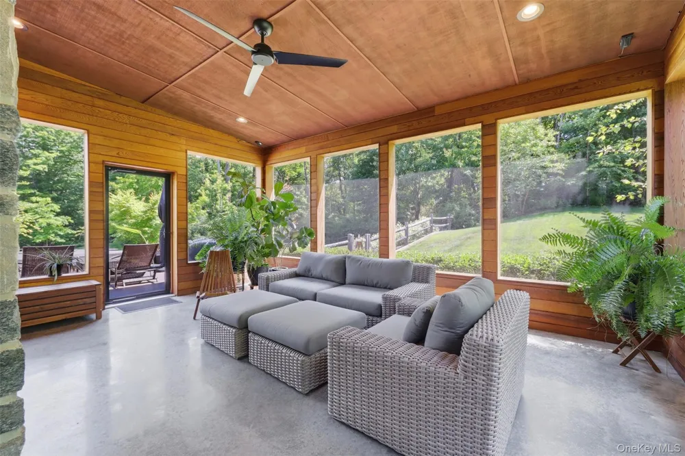 44 Woodlands Trail Clinton Corners, NY 12514